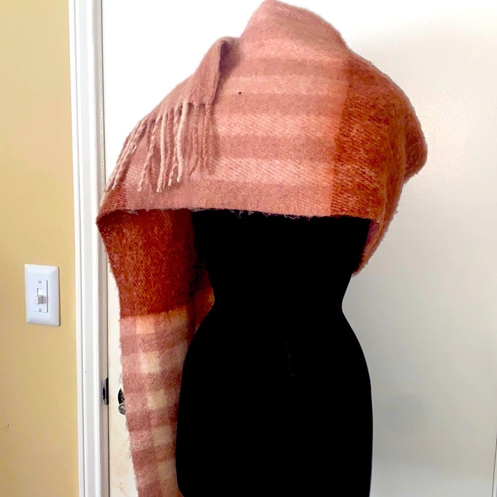 Pink Wool shawl